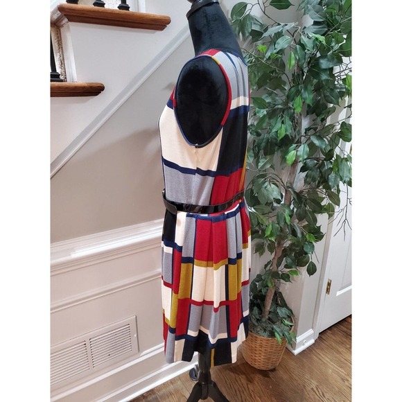 Women's Multicolor Polyester Round Neck Sleeveless Casual Knee Length Dress 10 - Picture 7 of 10